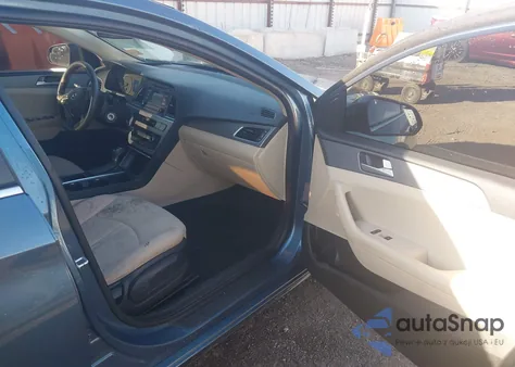 2017 Hyundai Sonata from USA, damaged, VIN 5NPE24AF3HH532321